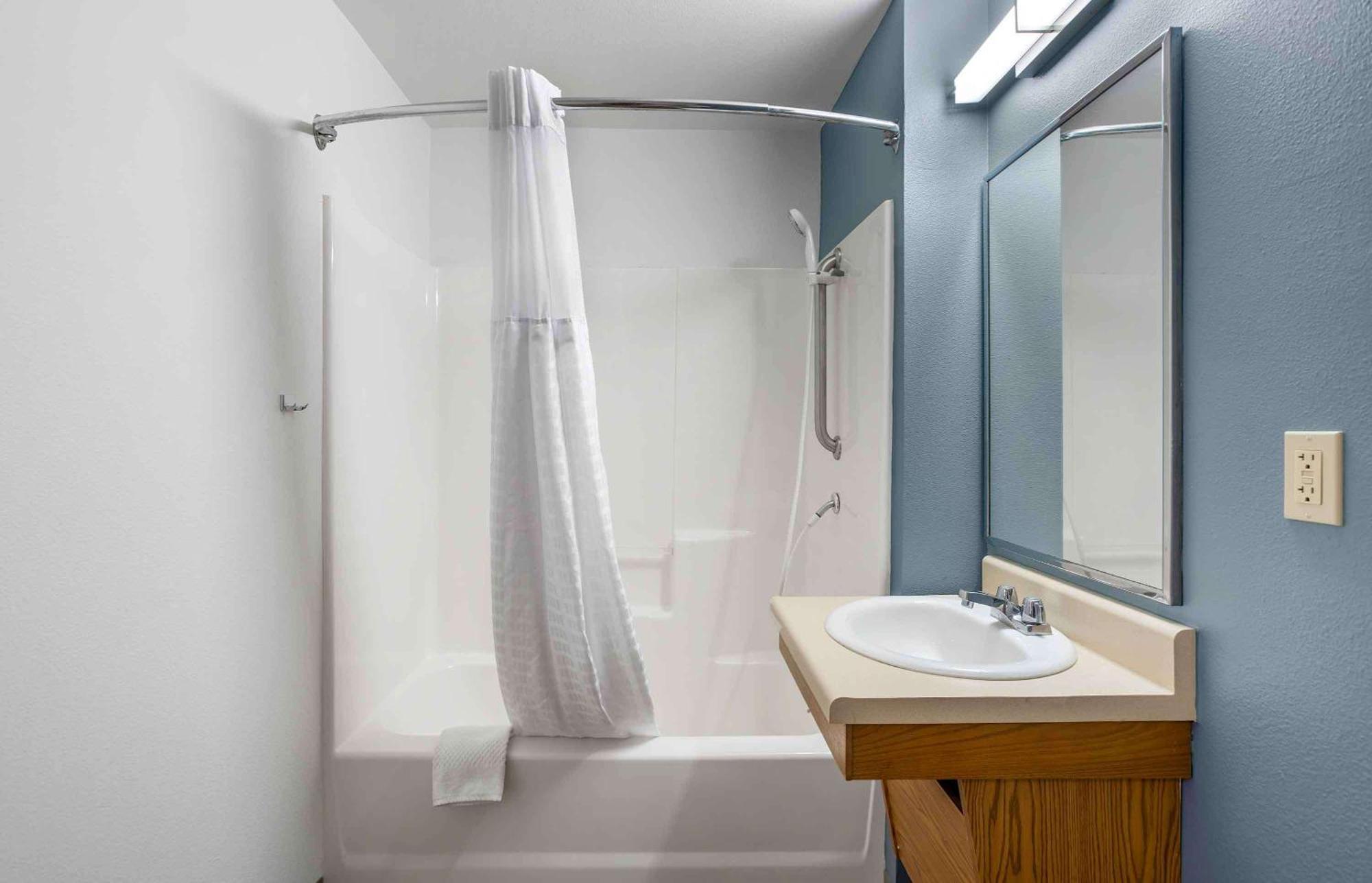 Extended Stay America Select Suites - Cincinnati - Florence - Airport Екстер'єр фото