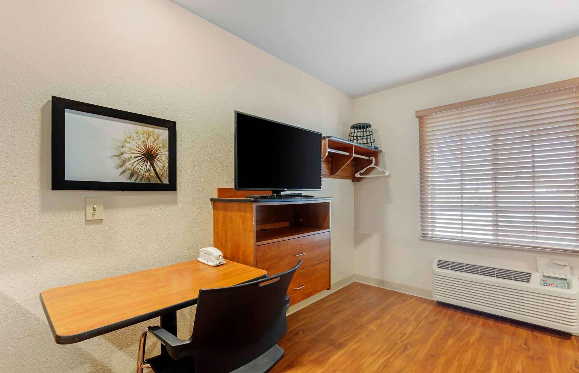 Extended Stay America Select Suites - Cincinnati - Florence - Airport Екстер'єр фото