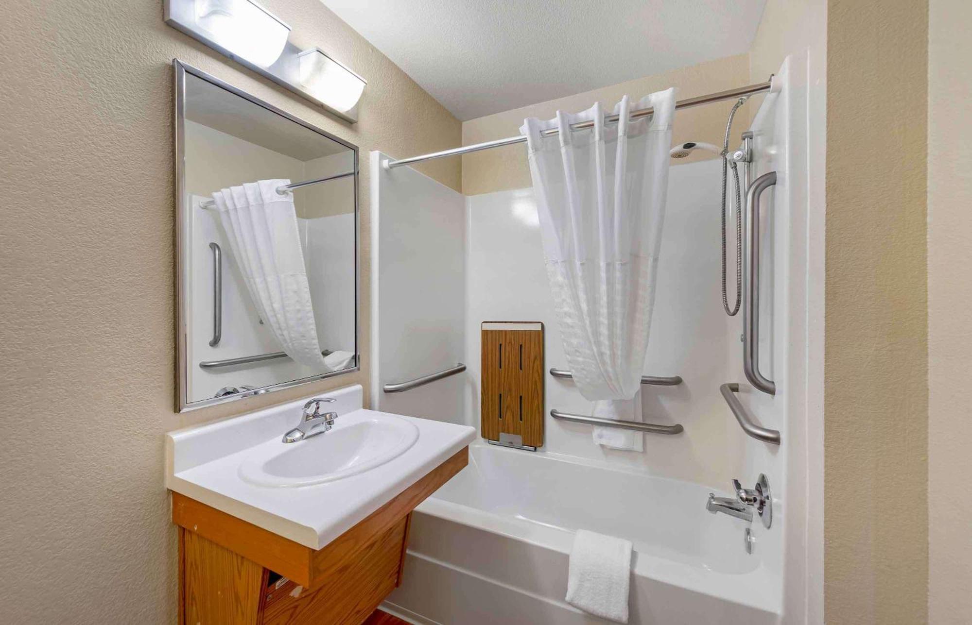 Extended Stay America Select Suites - Cincinnati - Florence - Airport Екстер'єр фото